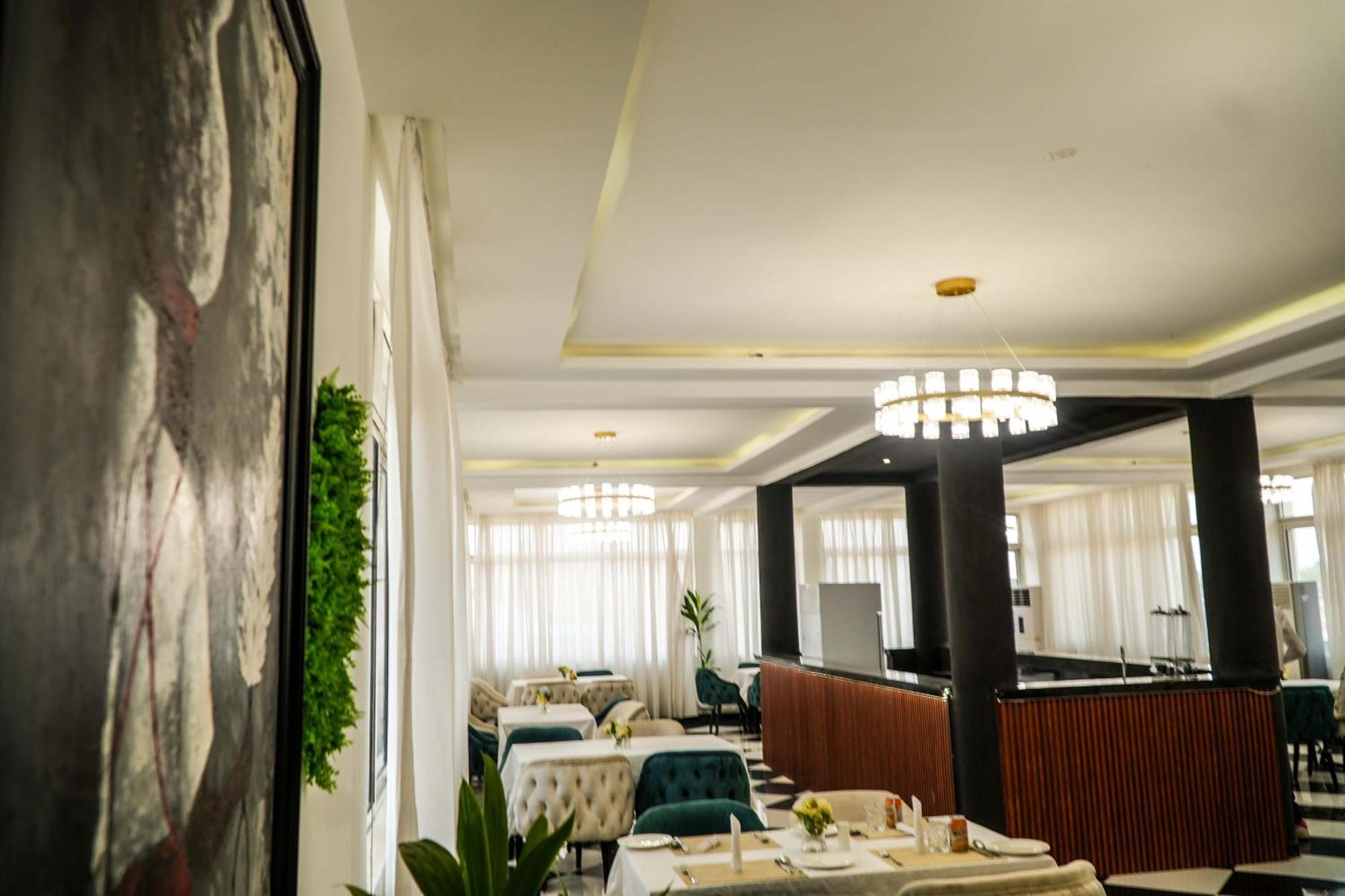 Amor Hotels 아부자 외부 사진