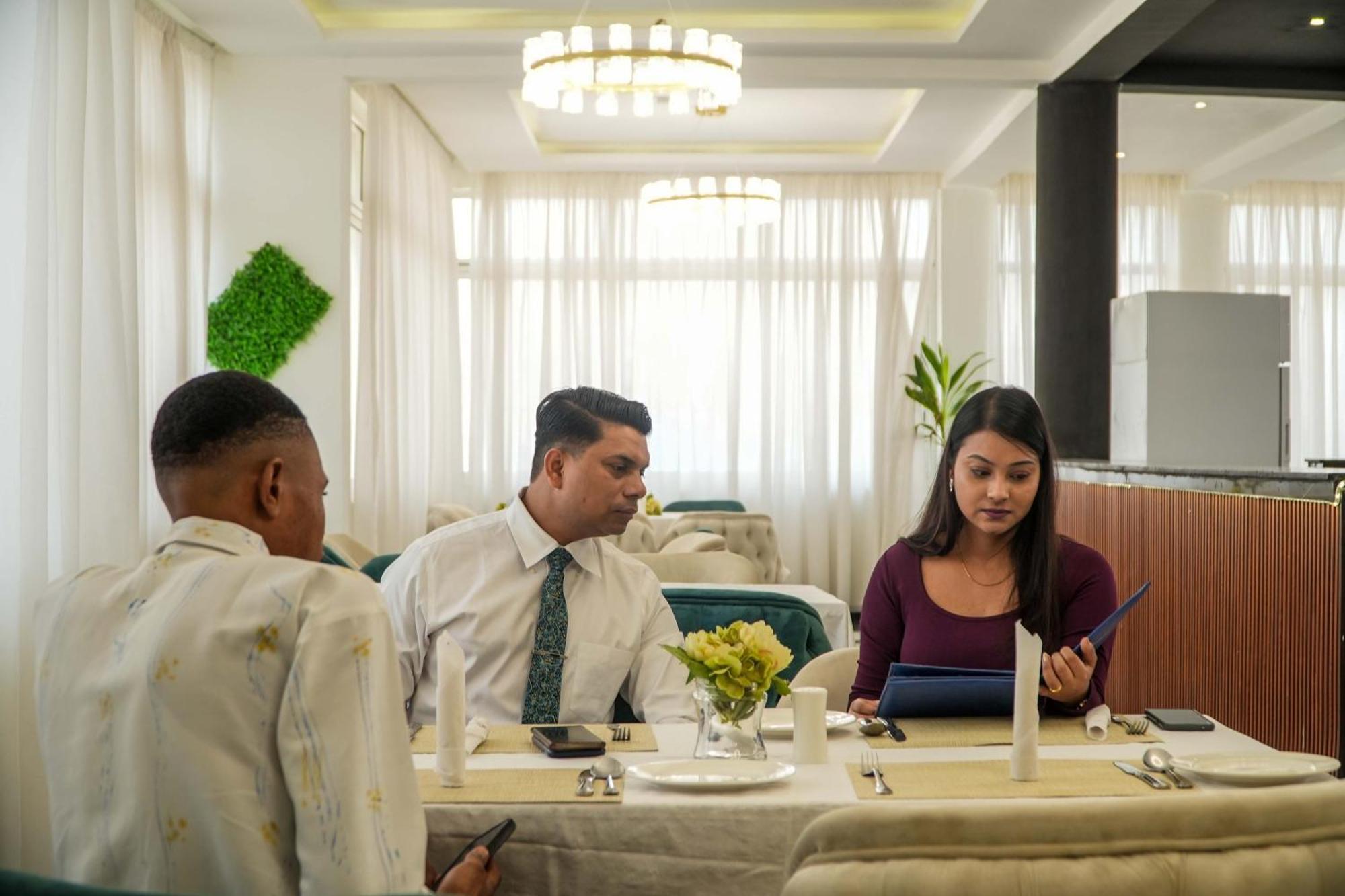 Amor Hotels 아부자 외부 사진